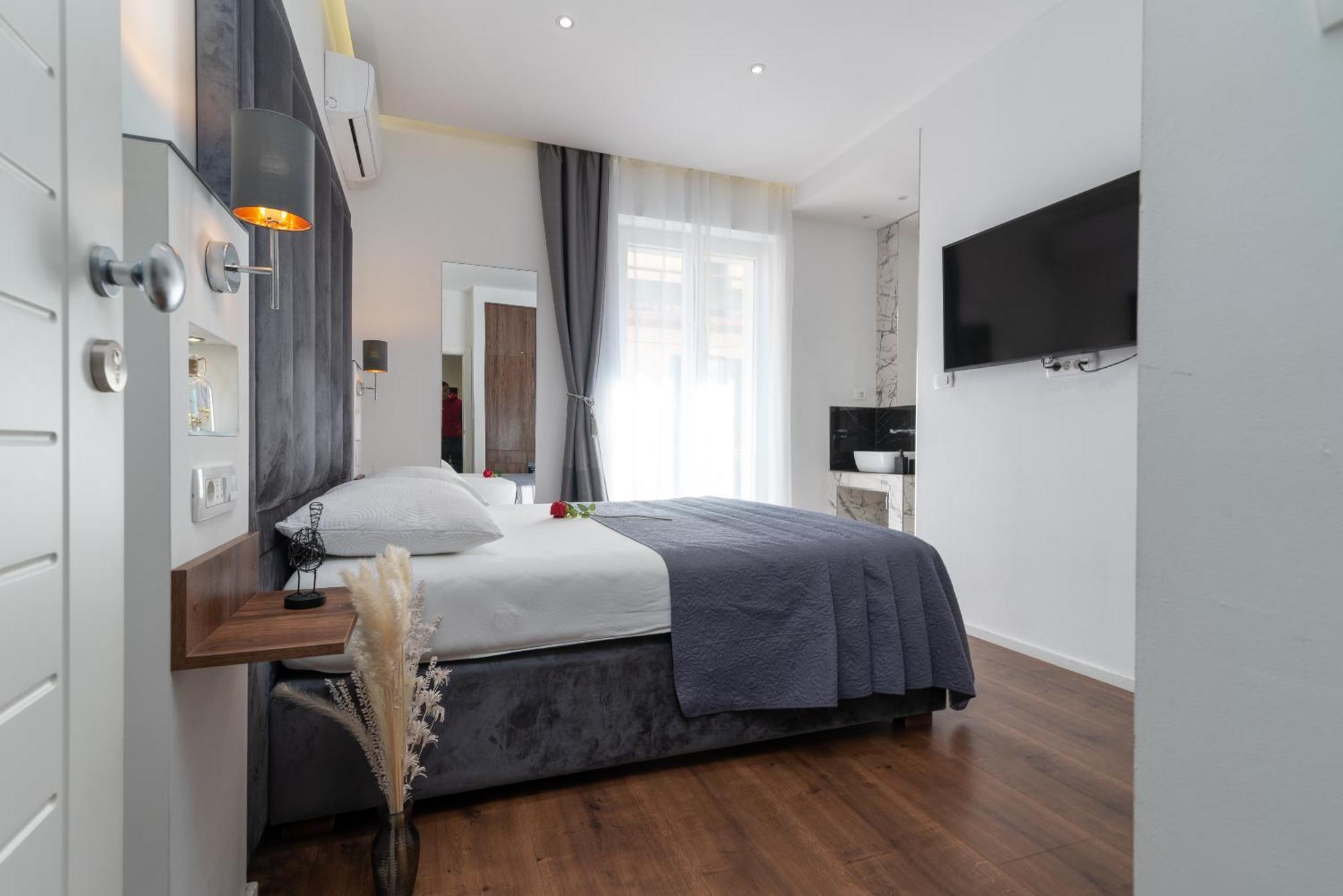 Antares Luxury Rooms 2 Split Bagian luar foto